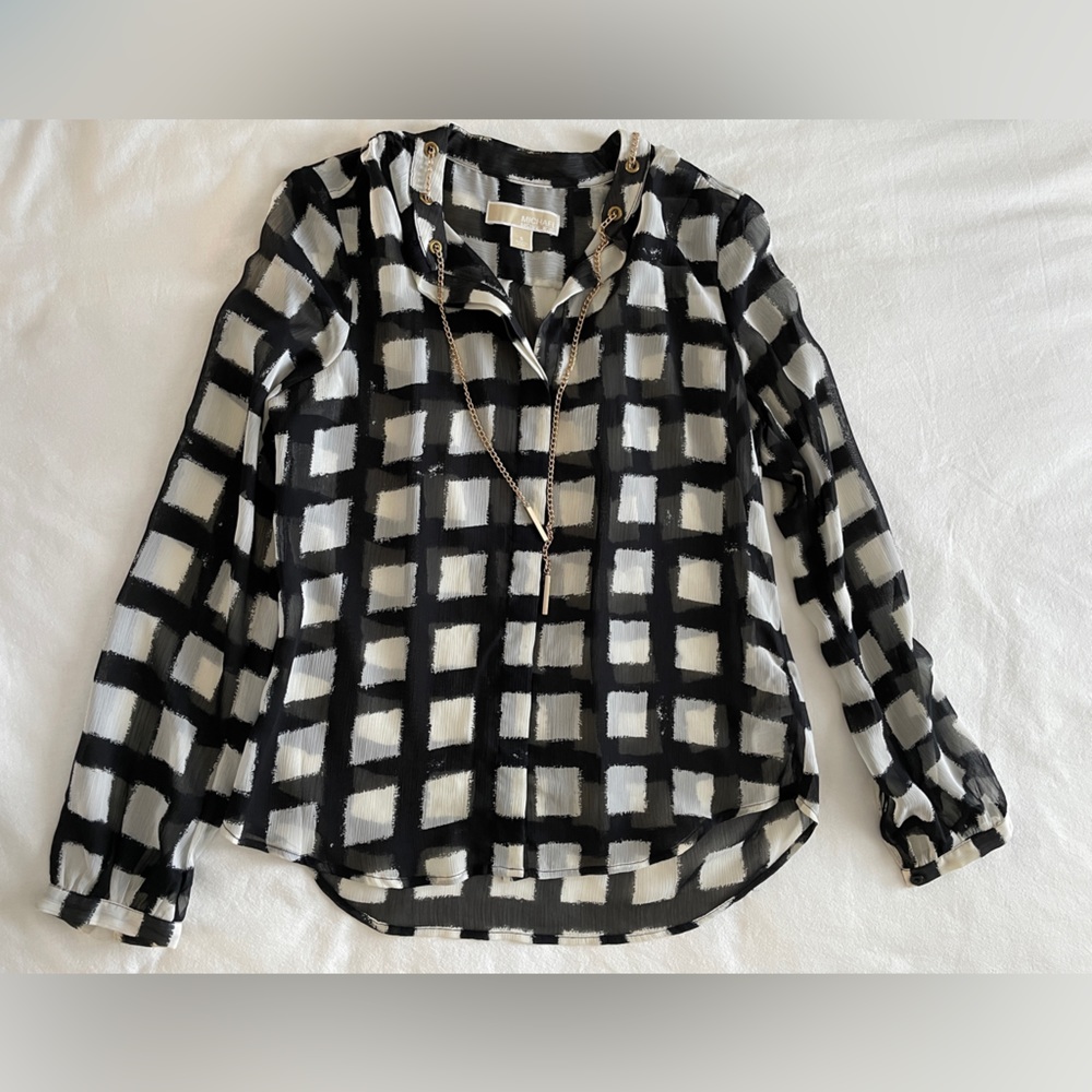 Michael Kors Buttom down long sleeve blouse - Picture 4 of 6